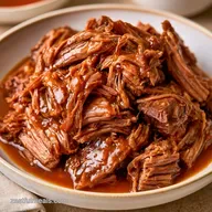 Slow Cooker Garlic Herb Chuck Roast: Tender Beef