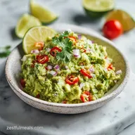 Homemade Guacamole in 10 Minutes with Fresh Ingredients